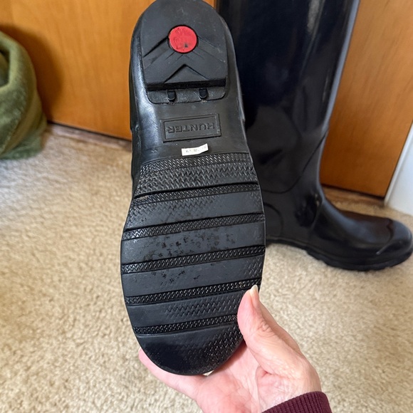 Hunter Classic Black Waterproof Boots - Picture 7 of 7